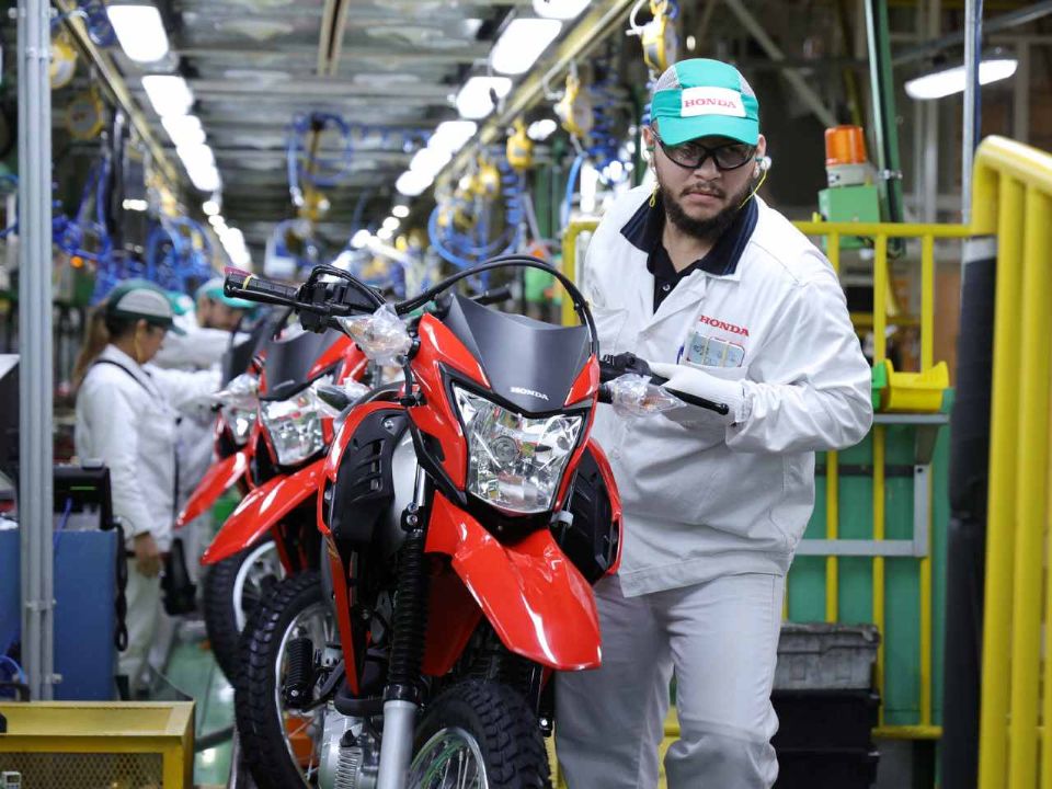 Produo Honda de motos em Manaus